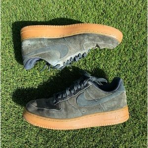 Nike Air Force 1 ‘07 LV8 Suede Vintage Green Gum